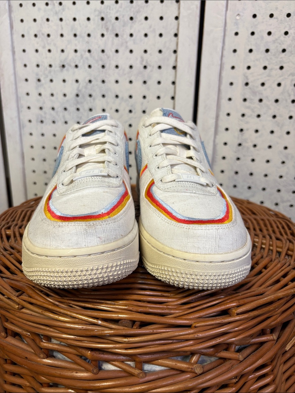 Nike AF1 - Picture 6 of 11
